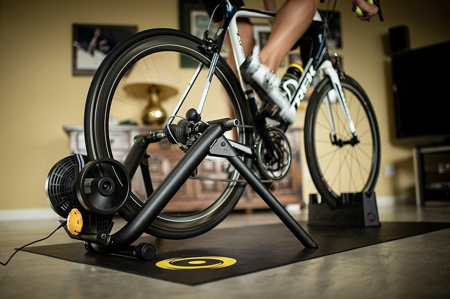 BUNDLE CycleOps JetFluid Pro Trainer With Power Training Mat BUNDLE CycleOps JetFluid Pro Trainer With Power Training Mat