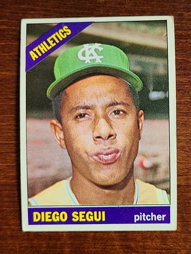 1966 Topps Baseball Cards Complete Your Set You Pick Choose Each #301 - 446 - Picture 12 of 197