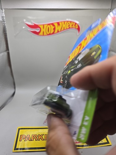 2024 Hot Wheels SUPER VOLT #101 Green - HW Green Speed - 1:64 Mattel N9COE - Picture 5 of 7