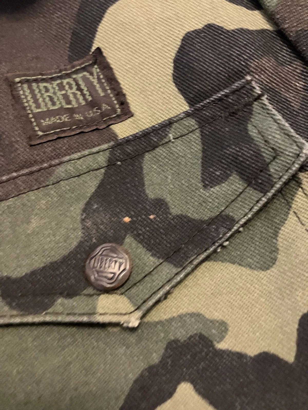 Vintage Men's Liberty Woodland Camo Hunting  Coat L 42-44 Quilted Made in USA image 3