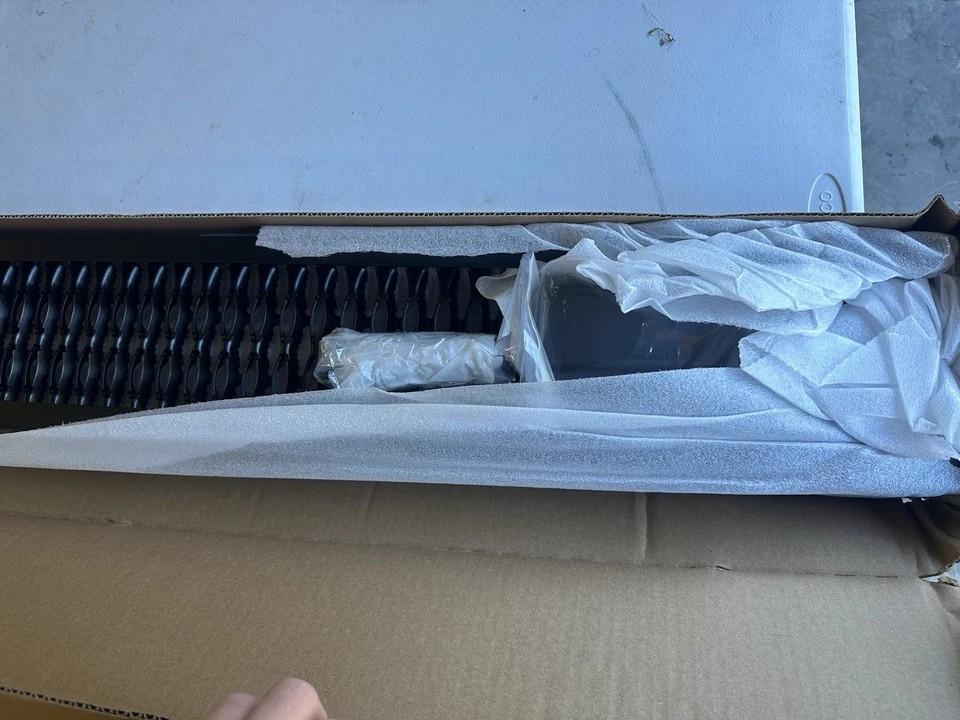 LUVERNE 415254-401478 Grip Step 54-Inch Ram ProMaster 1500, 2500, 3500 - Image 4 of 4