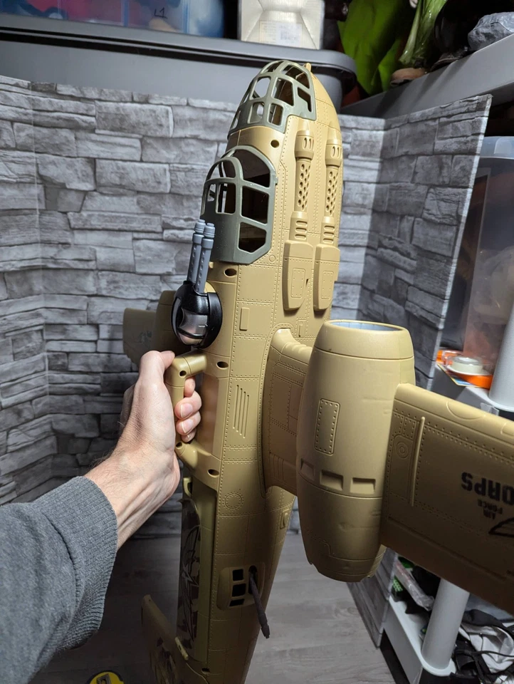 ¡El Cuerpo! Lanard 30x35" Bestia Bombardero 3.75" 1:18 Figura Avión GI Joe Militar Foto 4 de 4