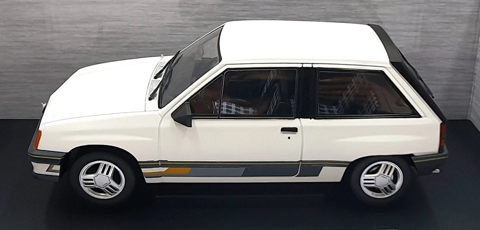 Model Car Group 1/18 Scale MCG18432 - Opel Corsa A Sprint - White - Image 4 of 4