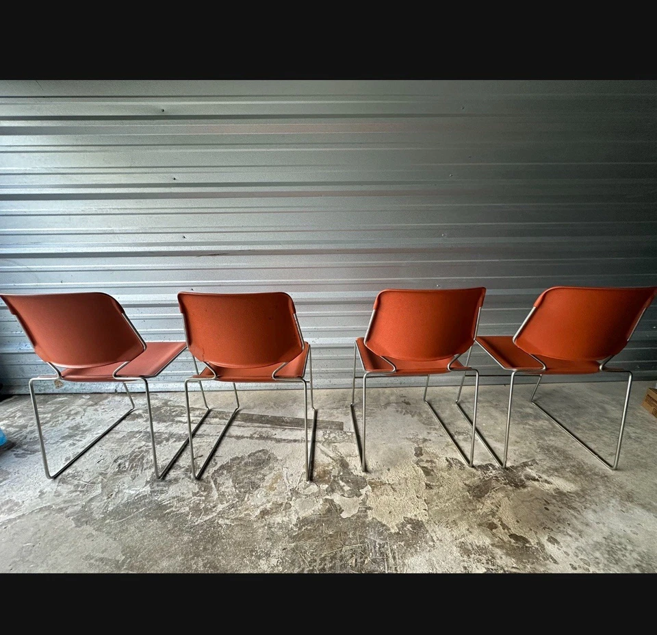 Sillas apilables vintage Mid Century ModernMatrix Krueger - Juego de cuatro Foto 4 de 4