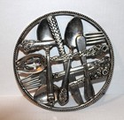 Vtg GODINGER SILVER ART CO Silver Plated FLATWARE/UTENSILS Footed 9" TRIVET Wall — photo 1