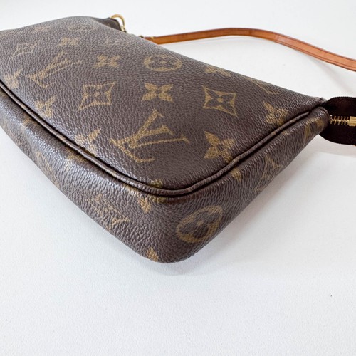 LOUIS VUITTON Monogram Pochette Accesoire Shoulder Bag - Picture 9 of 14