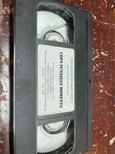 Cops EXCLUSIVE Bonus Video Funniest Moments (VHS 1996) TESTED RARE VINTAGE 1990s - Picture 3 of 4