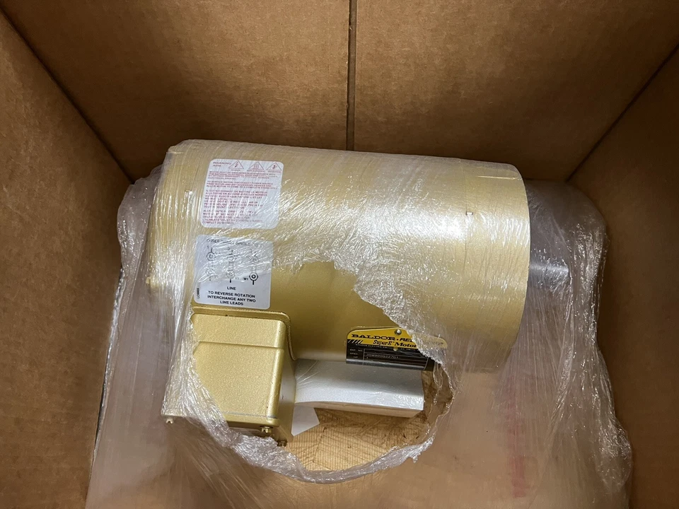 Baldor Reliance Super-E Motor 208V 3 Phase 1 HP 143TC 1750 RPM - Image 2 of 4