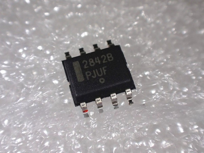 10PCS 2842B UC2842B SOP-8 IC original ON