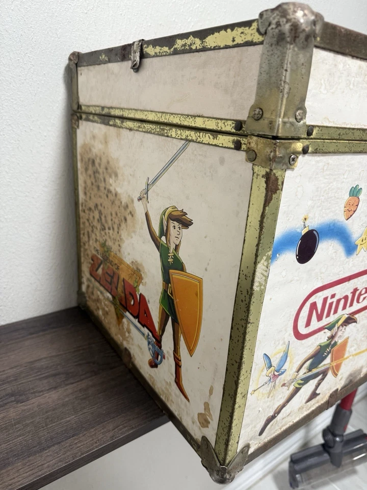 RARE 1980s Vintage Nintendo Super Mario 3 Zelda Wood Box Toy Chest Storage Read - Image 4 of 4