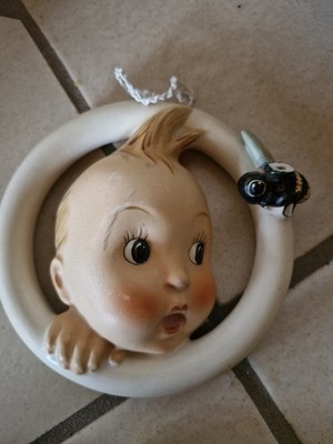 Hummel Goebel Figur Ring Kind Junge Biene 