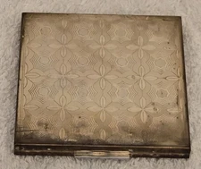 VINTAGE ELGIN AMERICAN POWDER COMPACT 