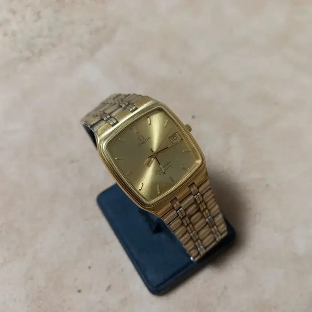 Omega Vintage Seamaster Quartz Gold Watch (Overhauled)