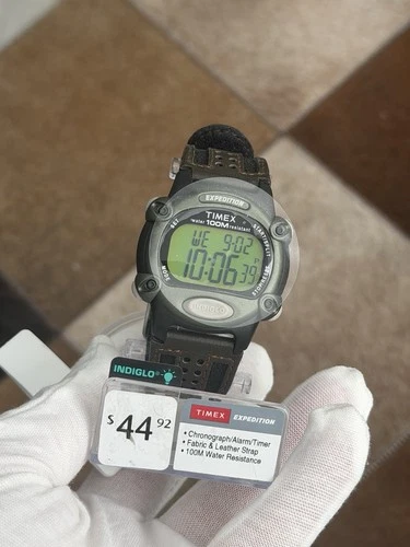 NOS Vintage Timex Expedition Indiglo T48042 Men’s Digital Sports Watch 1990s