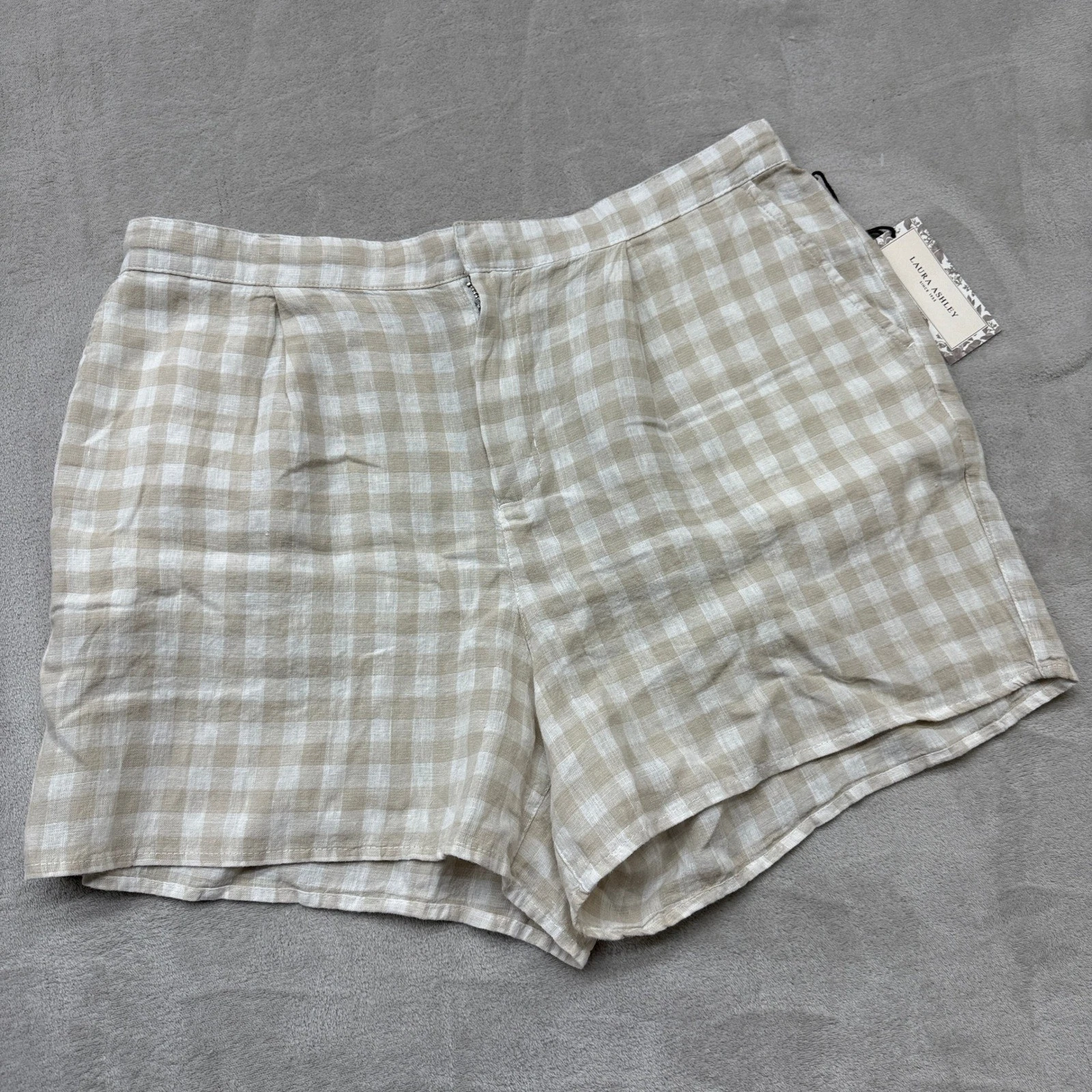 Laura Ashley Womens Linen Shorts XL Beige Gingham Pleated Coastal Summer