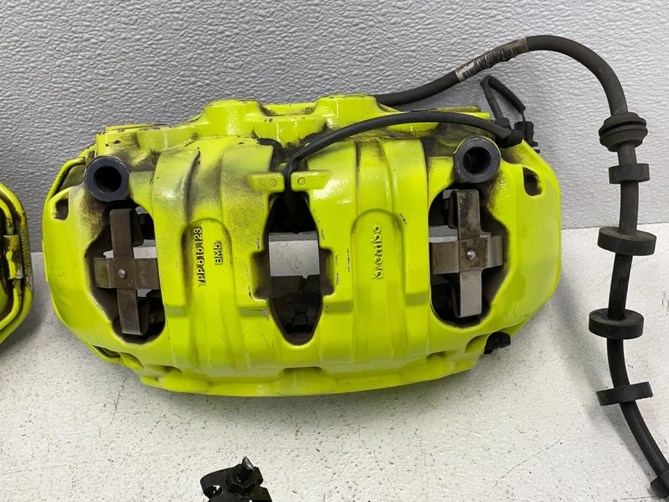 15 16 17 Porsche Macan Front Rear Brembo Brake Caliper Set Green 1568 OEM - Image 3 of 4