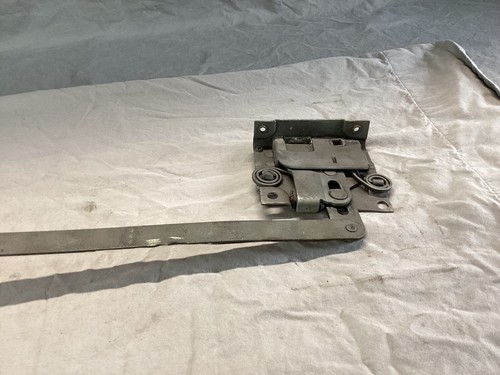 Willys Jeepster VJ Door Latch Lock Assembly Mechanism LH Left Driver Side - Picture 11 of 17