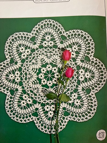 Magic Crochet Volume 1 Patterns Magazine 1980's Doilies Bedspreads Coaster RARE - Picture 14 of 24