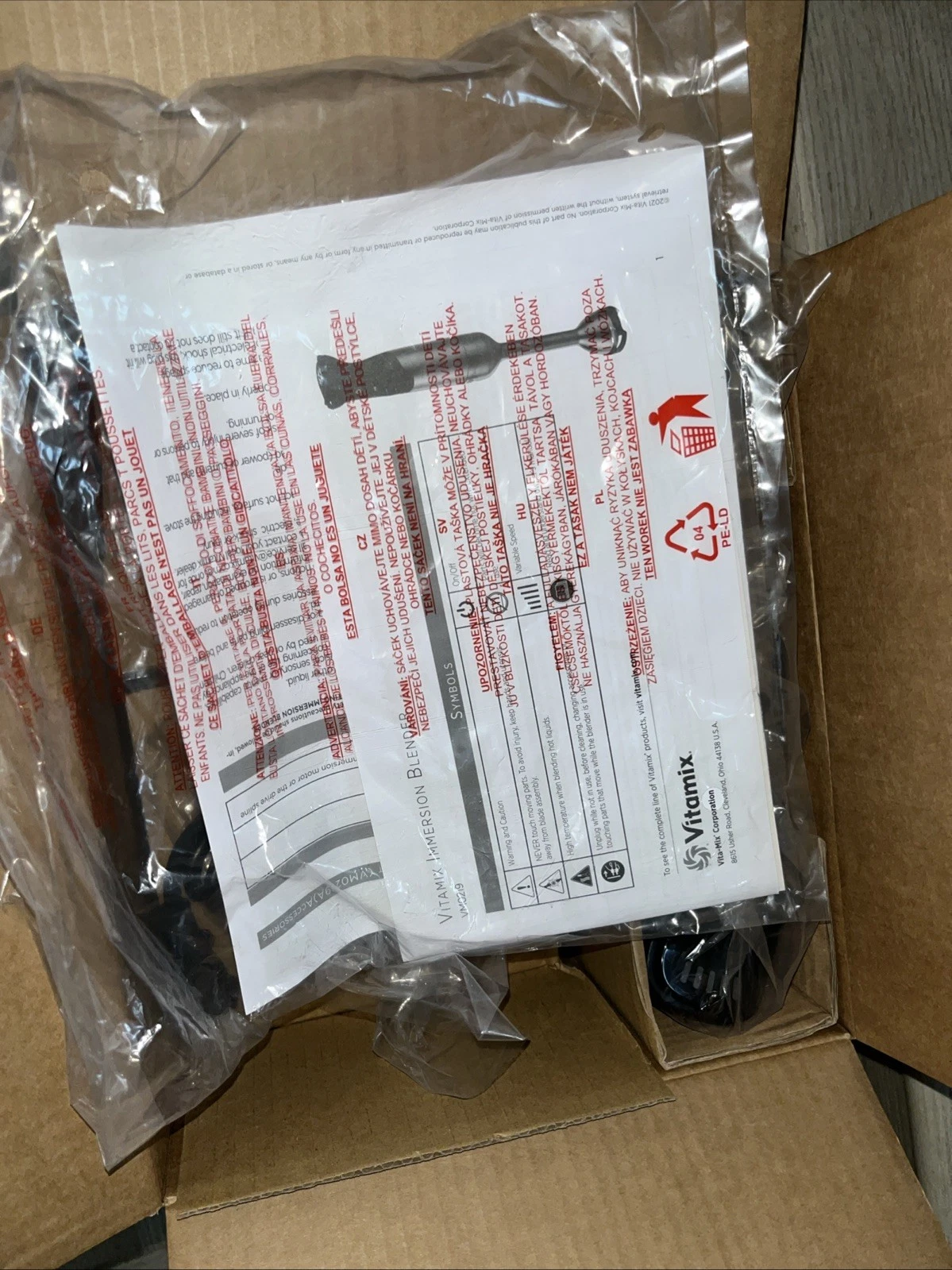 Vitamix Immersion 5 Speed Blender Model VM0219- 4 Piece Bundle
Opens in a new window or tab