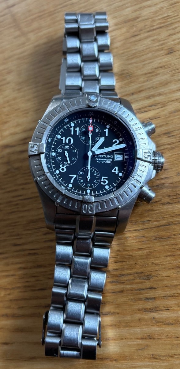 Breitling Chrono Avenger View 6