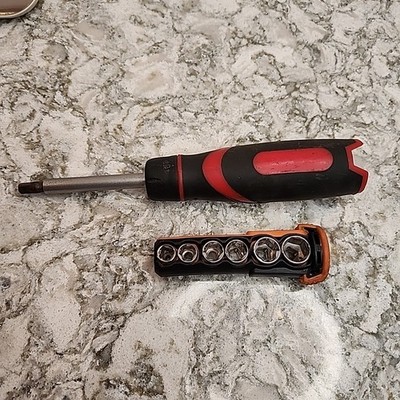 SAE ¼'' Ratcheting Nutdriver Force 71630 Screwdriver Set Of Sockets In The Handle