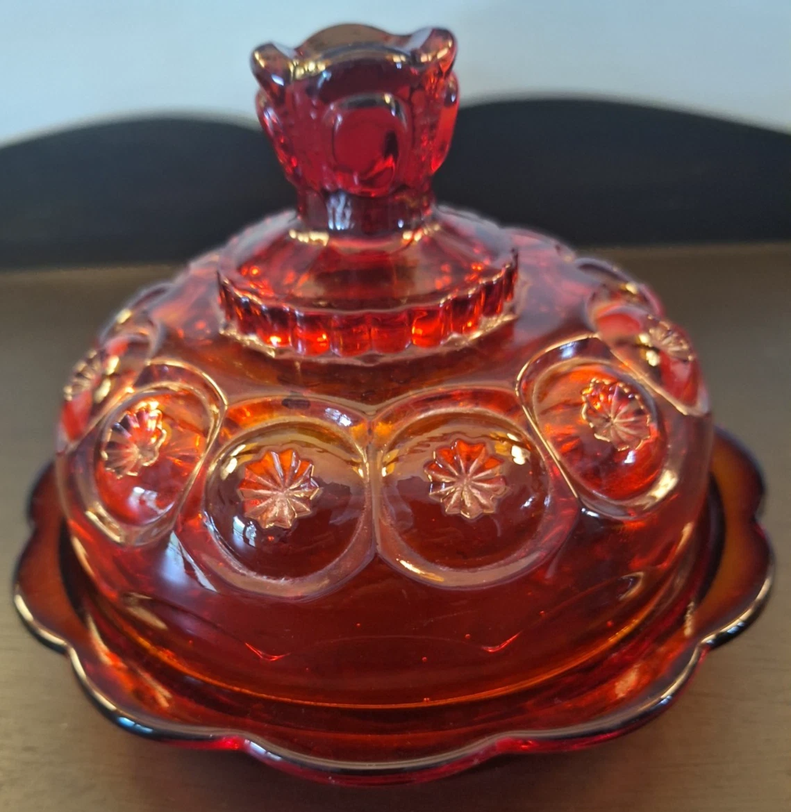 #1438 Vtg LE Smith Amberina Glass Moon & Stars Covered Cheese Butter Dish 7.5”