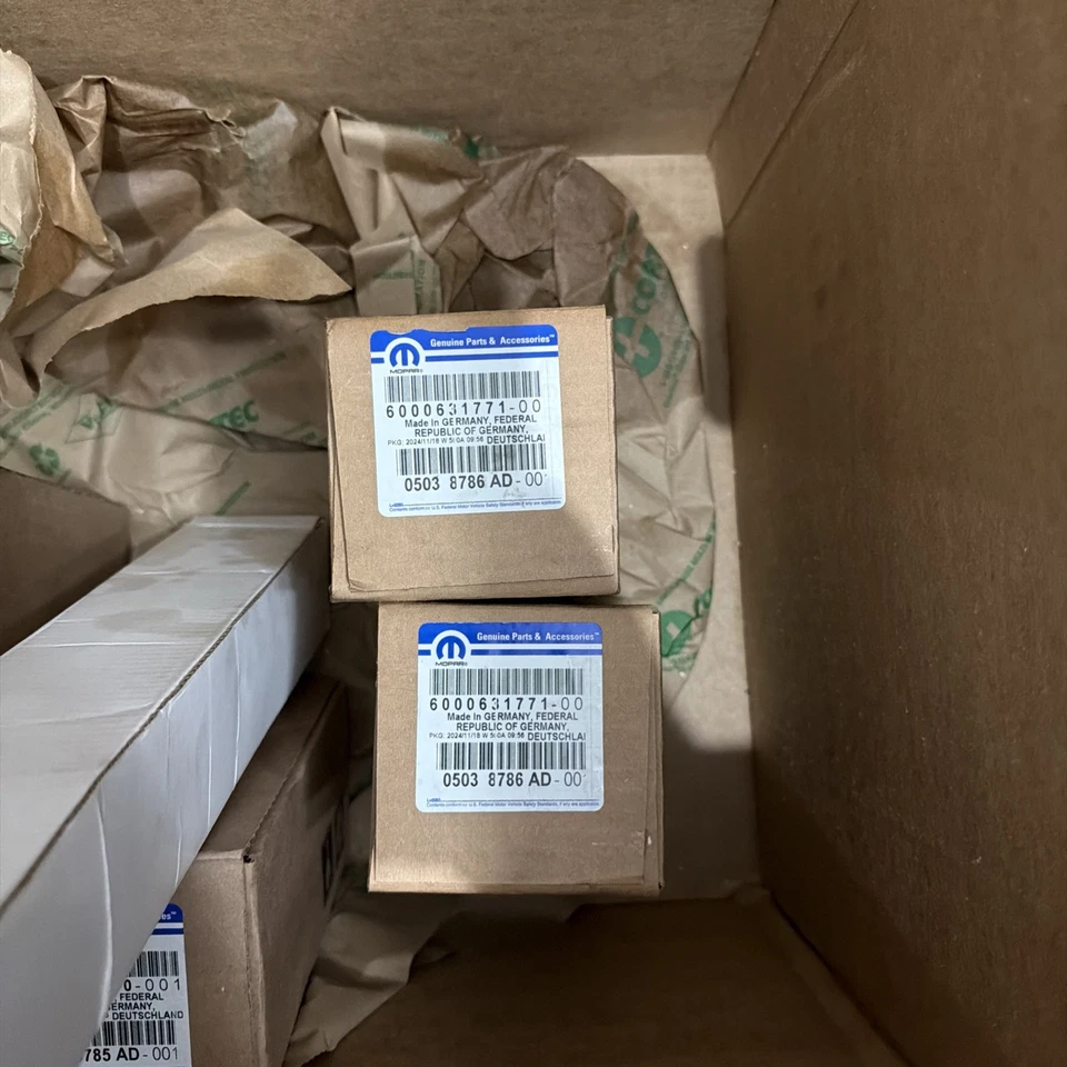 Kit de árbol de levas Mopar 5038419AB genuino para motores de 6,4 L SRT 392 2011-2026 nuevo Foto 2 de 4