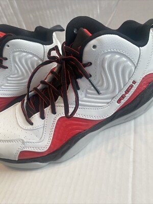 A used pair of basketball shoes Where to sell used bball shoes : r/BBallShoes main image 4