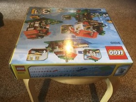 NIB LEGO Creator Treehouse (31010).  BOX SHOWS WEAR.