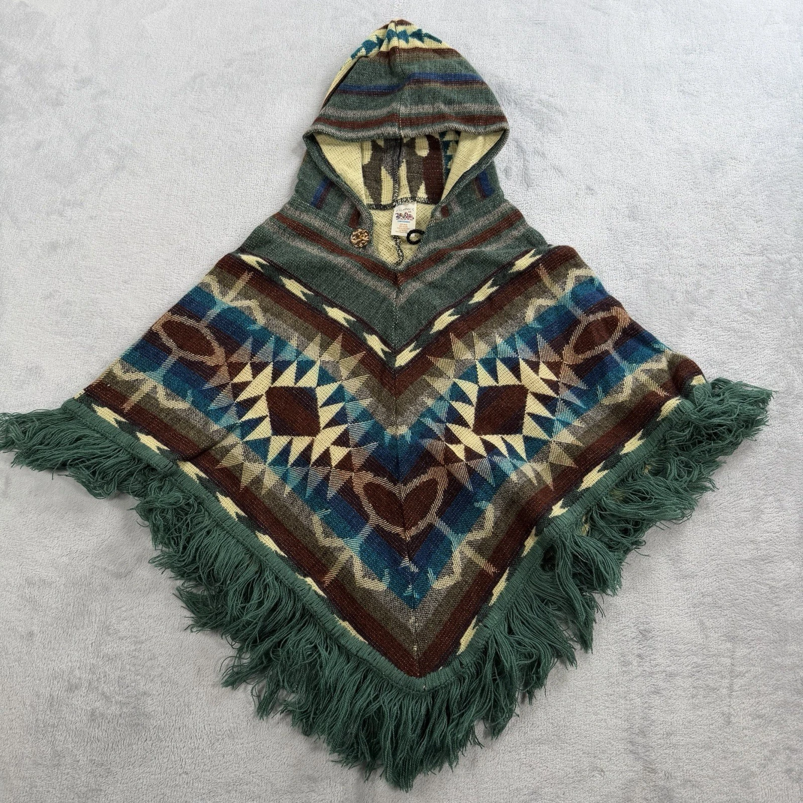 Galapagos Confecciones Colorful Handmade Poncho Size O/S Aztec Geo Wool Blend
Opens in a new window