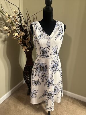 KARL LAGERFELD Sleeveless Dress Size 6 $139