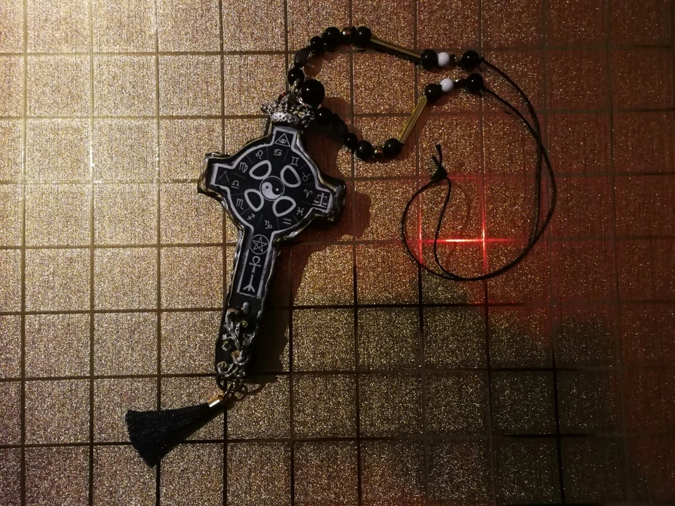 Cruz Gótica Alquimia Wicca Talismán Crucifijo Oculto Pagano Símbolo Astrología Dije Foto 2 de 4