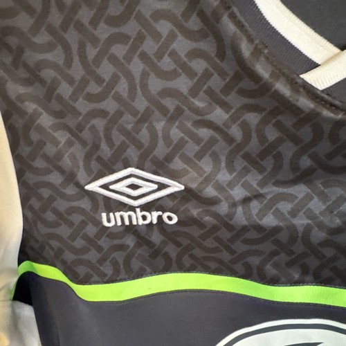 Ireland National Team soccer jersey by Umbro SMALL (18x27) Very Good White - Picture 4 of 7