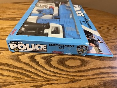 警察グッズセット VINTAGE OFFICIAL POLICE ENFORCEMENT PLAY EQUIPMENT SET 1995 | eBay