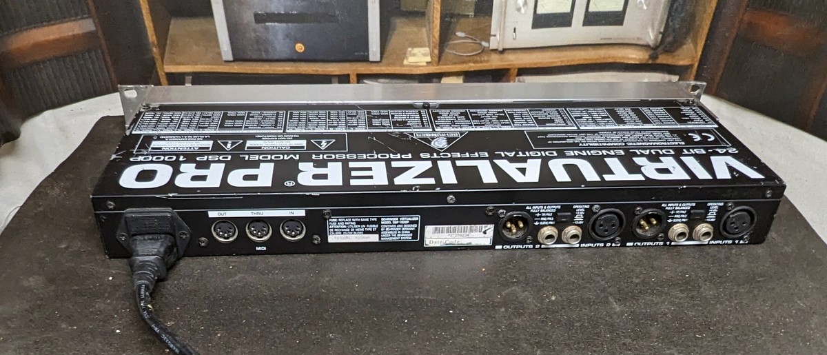 Behringer Virtualizer Pro DSP-1000P 24-bit dual engine digital