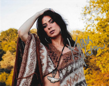 * KASSI ASHTON * signed 8x10 photo * MADE FROM THE DIRT * COA *