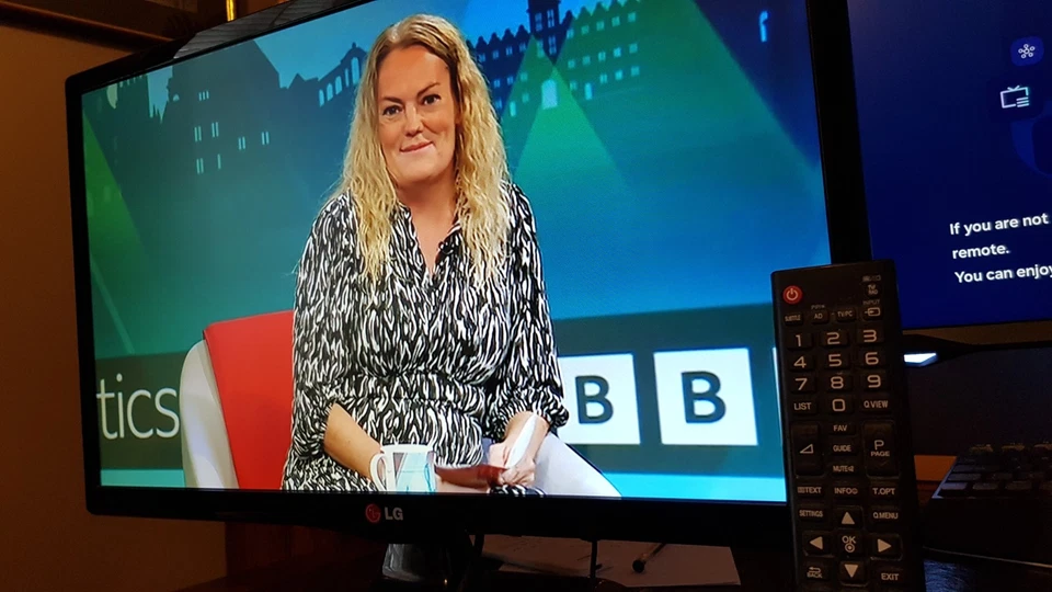 LG TV 22MT44D PZ 22" With Remote Control/Transformer/Full HD. - Image 3 of 4