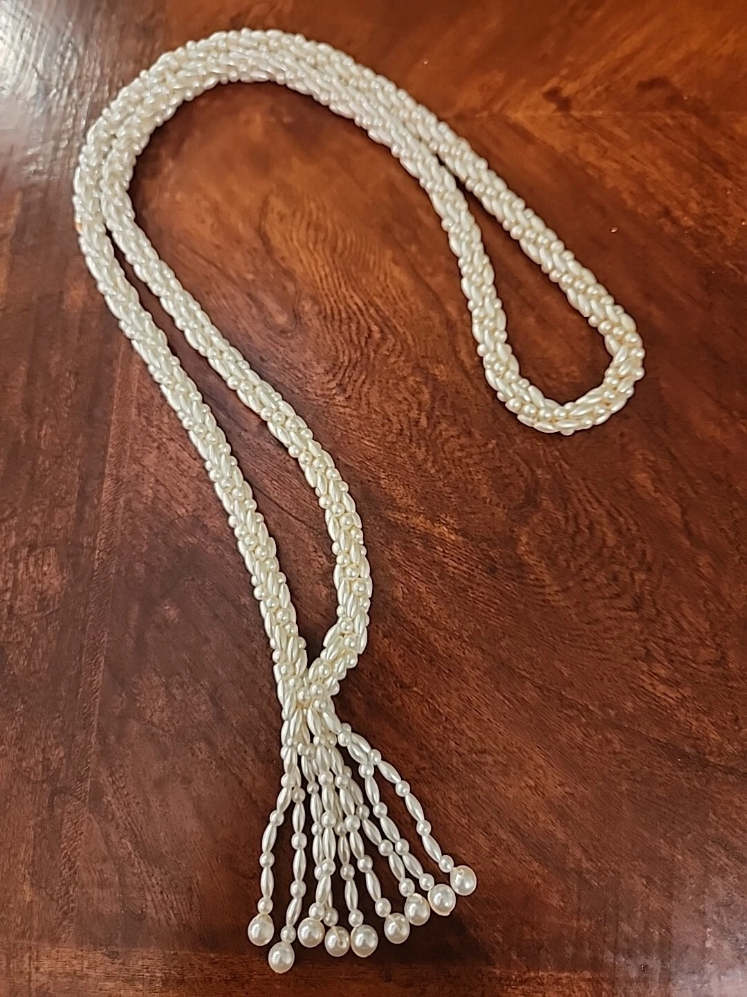 VETEMENTS Collana Corda di Perla 32 pollici in Falsi Semi con Nappa