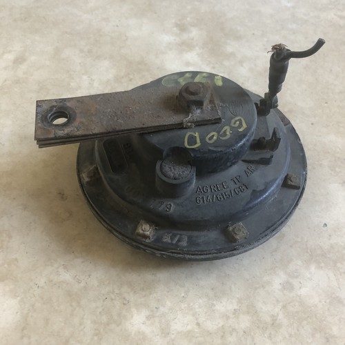 Mercedes Benz 1973 bocina de señal con soporte - bocina alta - Imagen 4 de 6
