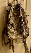 USGI US MILITARY MOLLE II 3 Day Assault Pack Multicam With Stiffner & Pad