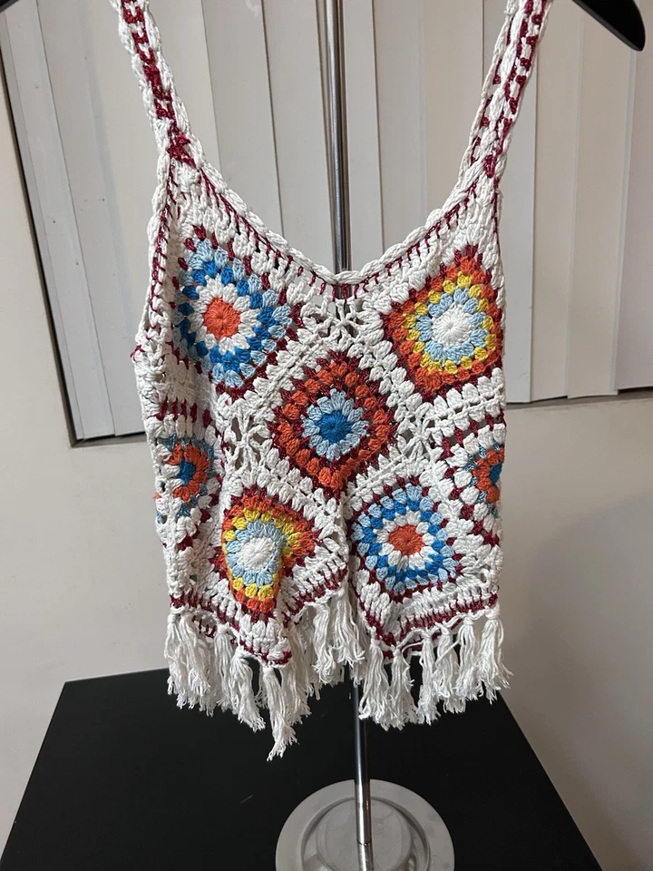 Alice + Olivia ADELINA FRINGE HEM CROCHET PATCHWORK KNIT TANK TOP Womens Small - Image 3 of 4