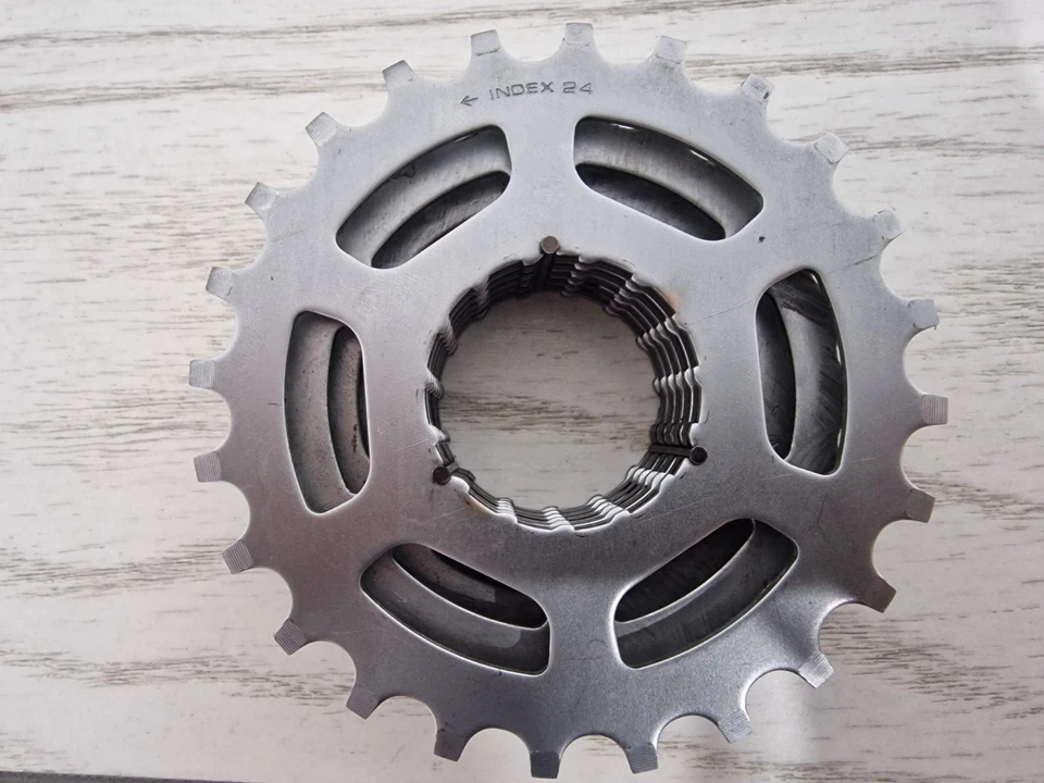 Vintage Suntour 7 Speed Road Bicycle Cassette 13-24t Racing Bike Parts VGC - Image 4 of 4