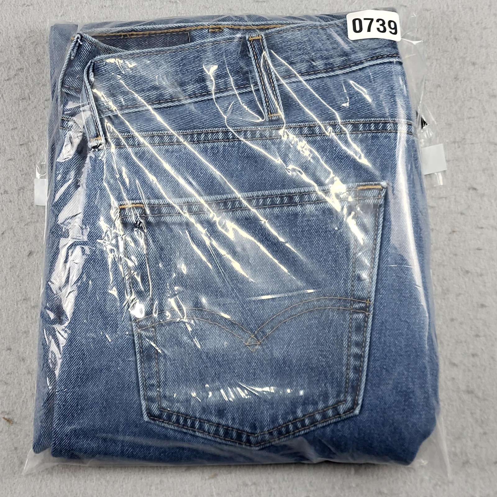 Levis 505 Jeans Mens 38x33 Blue Medium Wash Straight 100% Cotton Tag 38x34 thumbnail 20