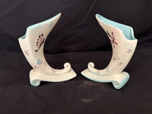Vtg Pair HULL Art Pottery Cornucopia Vase Butterfly- W2-Height 5 1/2" chipped