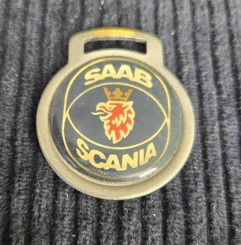 ➔ SAAB SCANIA ➔ ciondolo ➔ AUTO ➔ vintage *da collezione* - Foto 1 di 2