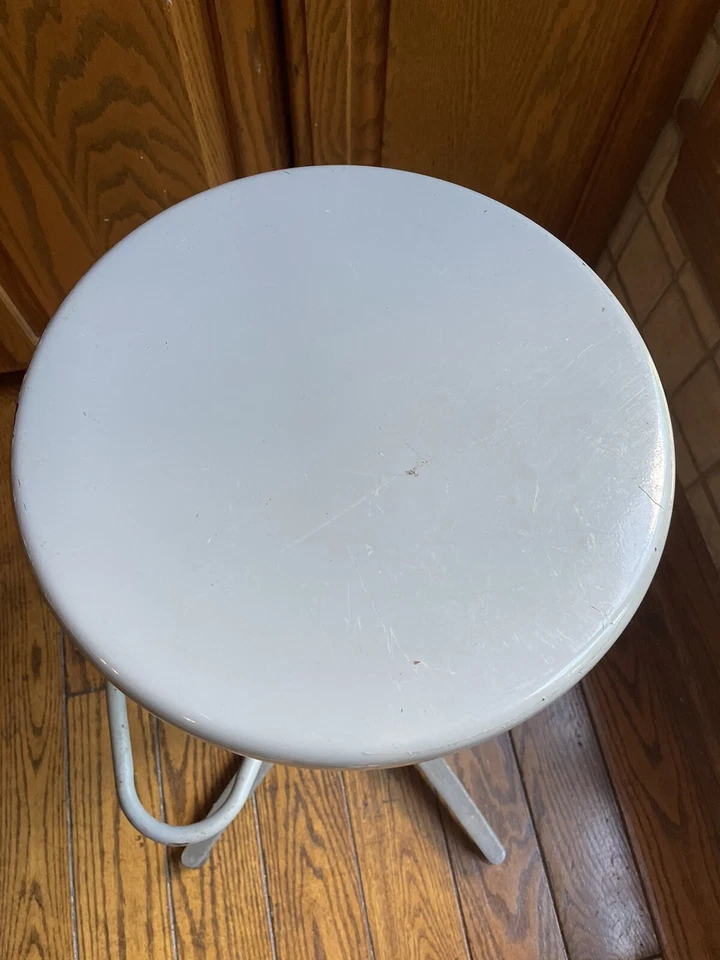 "Taburete de metal industrial vintage de 26"" - muy bueno" Foto 2 de 4