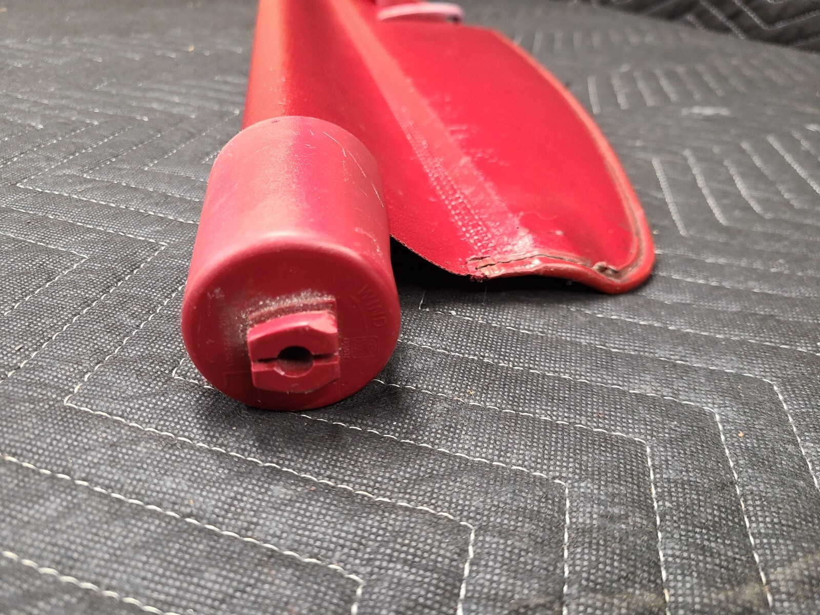 8789 Ford Fox Body Mustang 5.0L Rear Hatch Cargo Cover Shade Red 8793