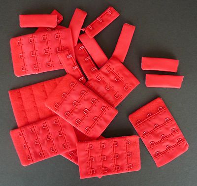 BH/Dessousherstellung. Haken & Ösen 4 x 3 Reihen. 40mm breit. Rot. Nähen Basteln