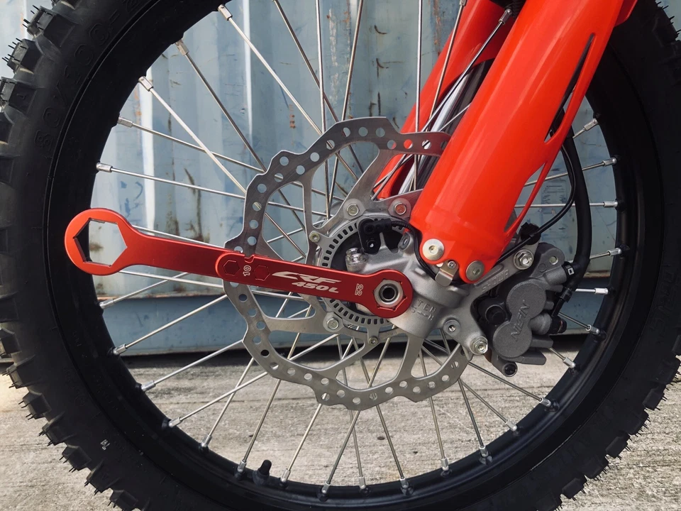 KIT DE HERRAMIENTAS DE VIAJE LIGERO CAMBIO DE RUEDA HONDA CRF 450 L, RX, R, X 2016 - 2019 Foto 4 de 4