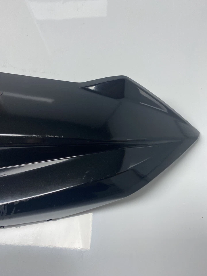 SUZUKI GSX-S 750 GSXS750Z 2017 47532-13K00 right uppe body / frame cover. #D2 — 第 4/4 张图片